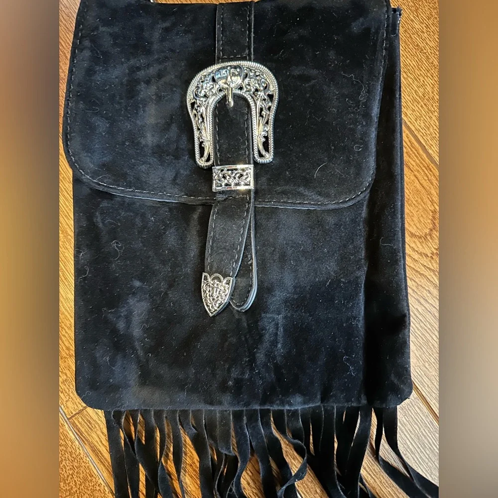 Fringe buckle purse - Picture 3 of 8